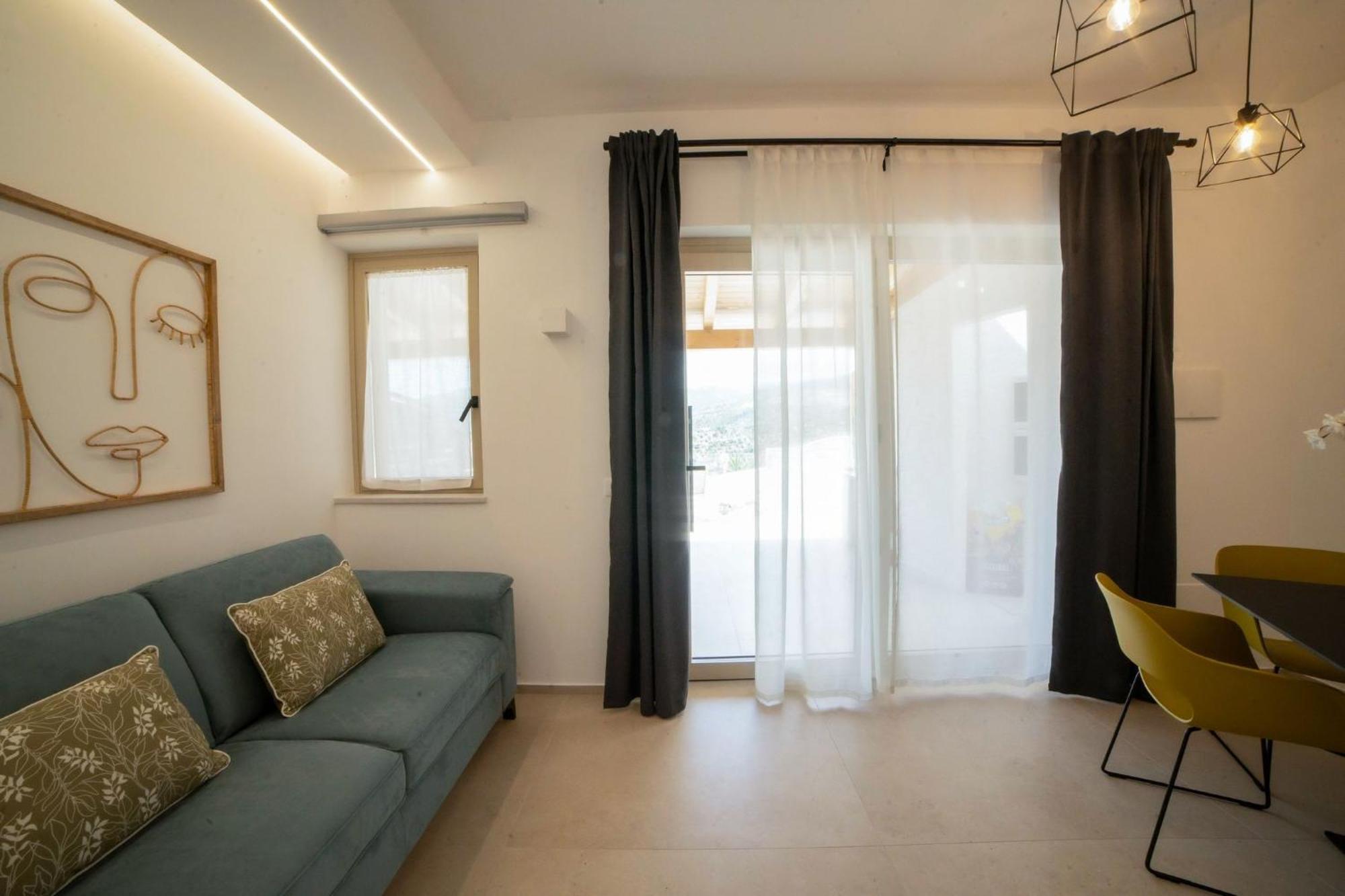 Aura Apartments Матината Екстериор снимка